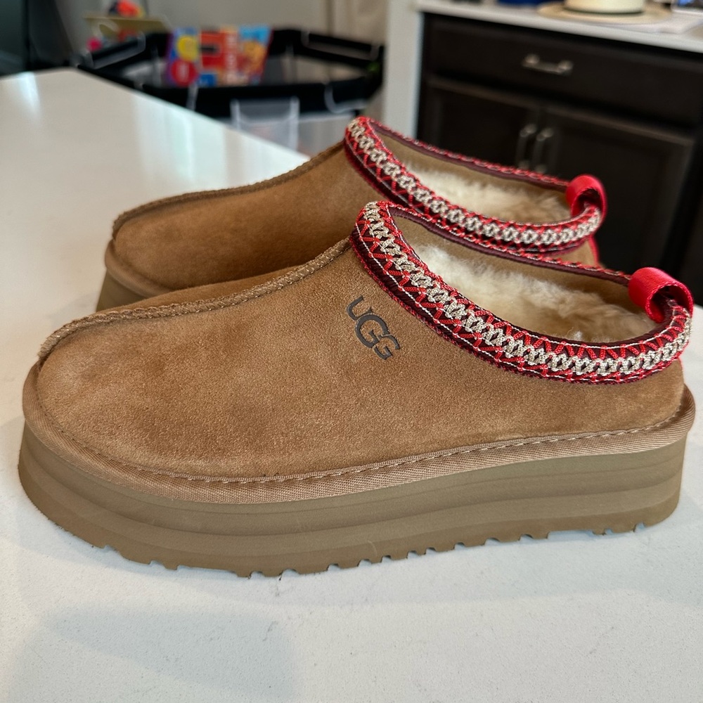 Uggs tazz platforms